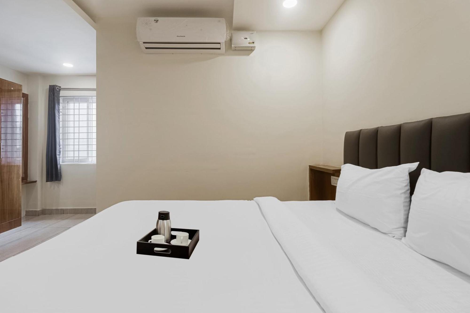 Townhouse Dj Grand Hotel Tirupati Luaran gambar