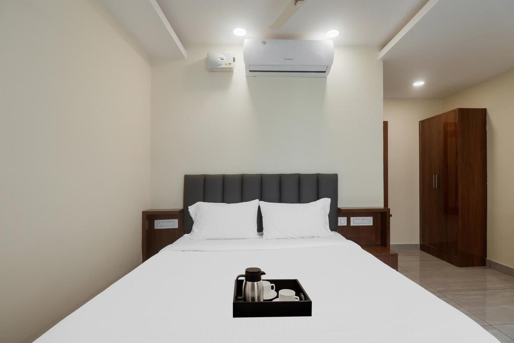 Townhouse Dj Grand Hotel Tirupati Luaran gambar